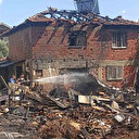 Tutuşan perde onca yıllık emeklerini küle çevirdi