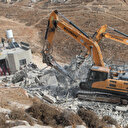 İşgalci İsrail Batı Şeria'da Filistinlilere ait 2 evi yıktı