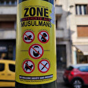 France : des autocollants anti-musulmans choquent les riverains à Orléans