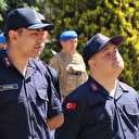 Temsili askerler tezkereyi aldı: Özel bireylerin ve ailelerinin mutlu günü