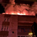 Küçükçekmece’de korkutan yangın: Çatı katı alev alev yandı