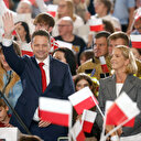 Pologne: Victoire étriquée du libéral Rafal Trzaskowski au 1er tour de l'élection présidentielle