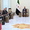 Bakan Alparslan Bayraktar Ahmed Şara ile bir araya geldi