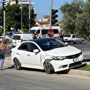 Antalya'da trafik kazası: Polis memuru yaralandı