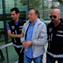 Otomobilde 17 ruhsatsız tabancayla yakalandı