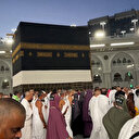 Kutsal topraklardaki hacı adayları Kabe’yi tavaf etti
