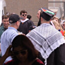 Princeton Üniversitesi öğrencilerinden alkışlanacak hareket: Mezuniyet törenine Filistin bayraklarıyla katıldılar