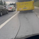 İETT şoförü kural tanımadı: Emniyet şeridini böyle ihlal etti