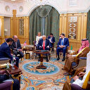 Axios : Les dirigeants des pays du Golfe ont appelé Trump à éviter une attaque contre l'Iran