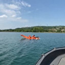 Sapanca Gölü'nde boğulma tehlikesi geçiren üç genci jandarma ekipleri kurtardı