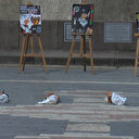 Ankara'da öğretim görevlisinden Gazze için kefenli protesto