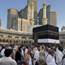 Medine'deki ziyaretlerini tamamlayan Türk hacı adayları Mekke'ye geçti