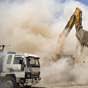 Tunceli'de depreme karşı risk taşıyan binaların yıkımı sürüyor