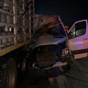 Anadolu Otoyolu’nda feci kaza: Tüp yüklü kamyona çarpan minibüsteki 16 kişi yaralandı