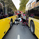 Eyüpsultan’da aynı caddede İETT otobüslerinin karıştığı kazalar kamerada