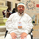 Tekerlekli sandalyesiyle 16 yıllık hac özlemini giderdi