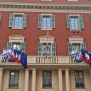 Fransa'da mahkeme Nice Belediyesi'ne asılan İsrail bayraklarının kaldırılmasına hükmetti