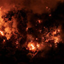 İzmir'deki orman yangını kontrol altına alındı: Aliağa ilçesinde başlayarak Foça'ya sıçrayan orman yangınında soğutma çalışmaları devam ediyor