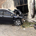 Bitlis'te otomobil duvara çarptı: Bir ölü dört yaralı