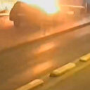 Boşanmak isteyen karısının otomobilini ateşe verdi