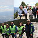 Kazdağları zirvesinde çevre temizliği