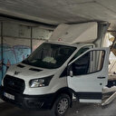 Bayrampaşa'da kamyonet alt geçide sıkıştı