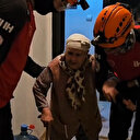 İzmir'de yangın nedeniyle vatandaşlar tahliye ediliyor