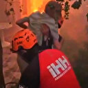 İzmir'de İHH ekipleri engelli vatandaşı alevlerin arasından kurtardı