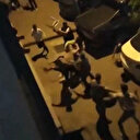 Bayrampaşa’da sandalyelerle birbirlerine öldüresiye saldırdılar