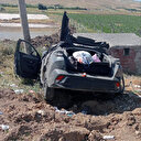 Kontrolden çıkan otomobil şarampole devrildi: Yaralılar var