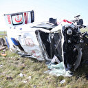 Kars'ta ambulans şarampole devrildi: 4 sağlıkçı yaralandı