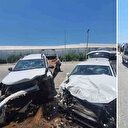 Manavgat'ta feci kaza: İki araç kafa kafaya çarpıştı, yaralılar var