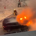 Avcılar’da seyir halindeki otomobil alevlere teslim oldu