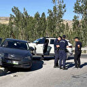 Seyir halindeki araca arkadan çarptı: İki otomobil de savruldu 5 kişi yaralandı
