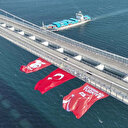 1915 Çanakkale Köprüsü'ne Türk bayrağı asıldı