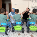 Üçüzleri evlat edinen İpek çifti yuvalarını sevgiyle büyüttü: Allah'ın ayırmadığını biz ayıramayız