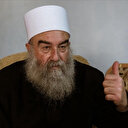 حكمت الهجري يعلن رفضه اتفاق وقف النار بالسويداء ويتمسك بالقتال