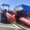 Tırla traktörün çarpıştığı feci kaza: Olay yerinde hayatını kaybetti