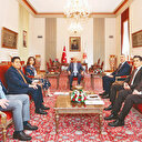 Parti temsilcileriyle komisyon toplantısı