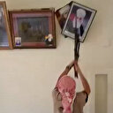 Süveyda'da Dürzi liderin posterleri indiriliyor