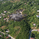 Beykoz'da ormanlık alanda çıkan yangın söndürüldü: 10-15 saniye geç kalsalardı, yandaki evlerin hepsi kül olacaktı