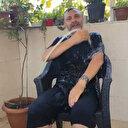 Fatih’te sıcaktan bunaldı hortumla serinlemeye çalıştı