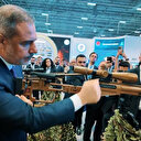 Bakan Fidan keskin nişancı tüfeğini yakından inceledi