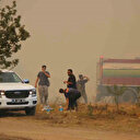 Karabük'te 30 kilometre çapında yayılan yangında bin 306 kişi tahliye edildi