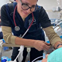 Amerikalı doktor ölüm döşeğindeki Gazzeli çocuğa böyle seslendi: Nefes aldığım sürece sizin için savaşacağım