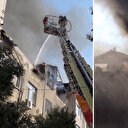 Bayrampaşa’da metruk binanın çatısında çıkan yangın, bitişikteki iki binaya sıçradı