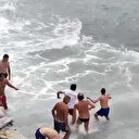 Boğulma tehlikesi geçiren genç için seferber oldular