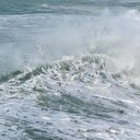 Rusya'nın doğusundaki depremin ardından bazı Asya ve Amerika ülkelerinde tsunami uyarıları yapıldı