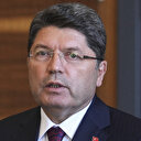 Bakan Tunç: Yolsuzluğun partisi olmaz yargı gereğini yapar