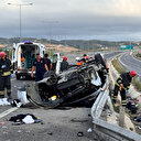 Kuzey Marmara'da bir aileyi paramparça eden kazada sürücü yön tabelasına çarptı: Anne öldü 3 çocuğu ve eşi yaralandı